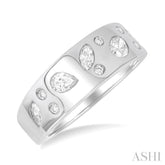 1/2 ctw Scatter Mixed Diamond Cut Bold Gold Fashion Band in 14K White Gold