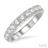 3/4 ctw 11 Stone Round Cut Diamond Wedding Band in Platinum