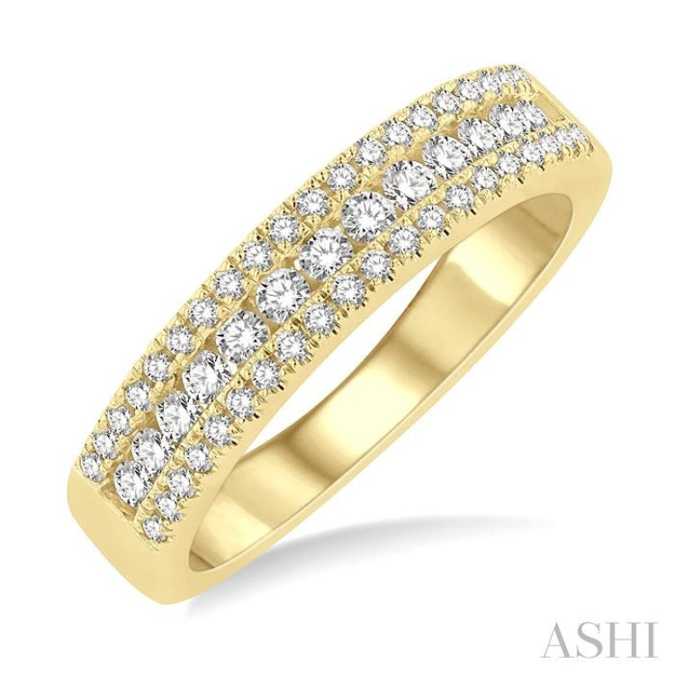 1/2 ctw Channel Round Cut Diamond Wedding Band in 14K Yellow Gold