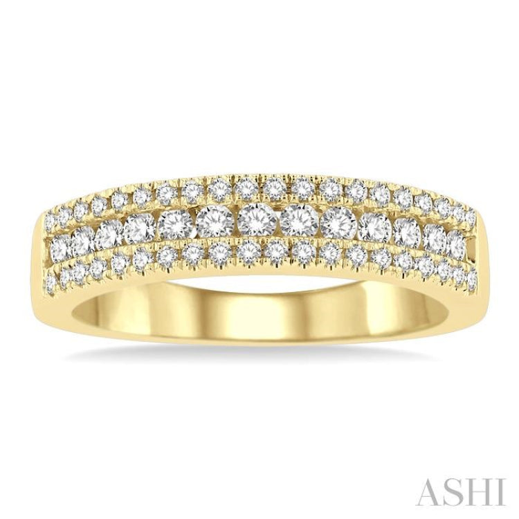 1/2 ctw Channel Round Cut Diamond Wedding Band in 14K Yellow Gold