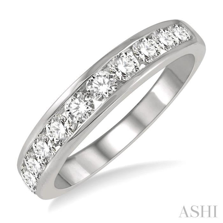 3/4 ctw Channel Set 11 Stone Round Cut Diamond Wedding Band in Platinum