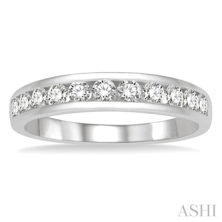 1/2 ctw Channel Set 11 Stone Round Cut Diamond Wedding Band in Platinum