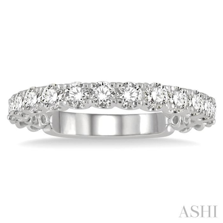 3/4 ctw Lattice Round Cut Diamond Wedding Band in Platinum