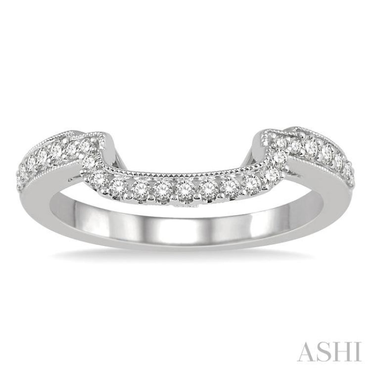 1/4 Ctw Deep Curve Center Round Cut Diamond Wedding Band in 14K White Gold