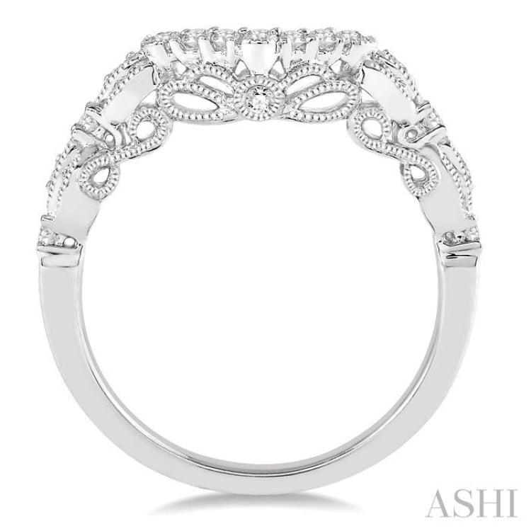 1/5 Ctw Round Cut Diamond Wedding Band in 14K White Gold