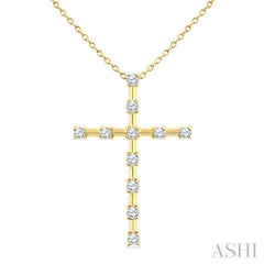 1/4 Ctw Round Cut Diamond Cross Pendant With Chain in 10K Yellow Gold