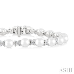 5 MM Cultured Pearl and 1/2 Ctw Round Cut Diamond Floral Fashion Bracelet in 14K White Gold