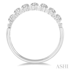 1/3 Ctw Lined Circular Mount Round Cut Diamond Fashion Stackable Band in 14K White Gold