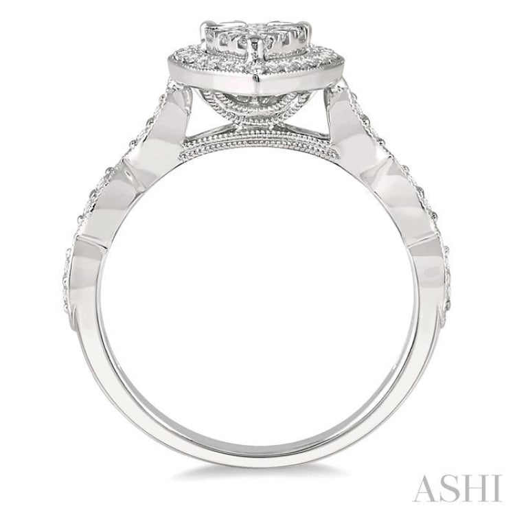 1/2 Ctw Pear Shape Mount Marquise Shank Lovebright Round Cut Diamond Ring in 14K White Gold