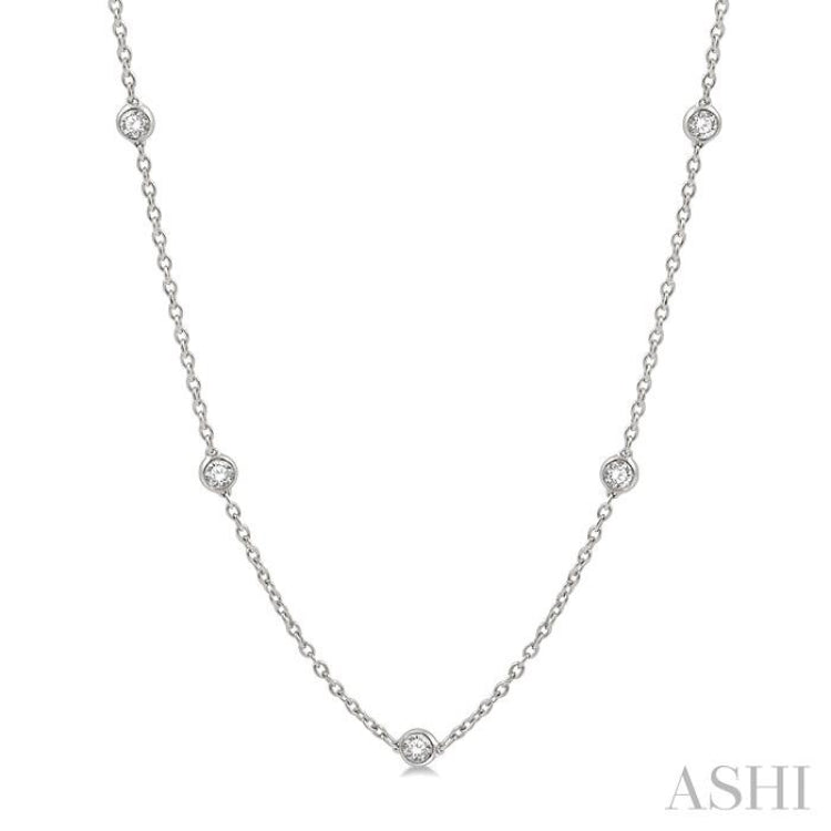 1 Ctw Round Cut Diamond Station Necklace in 14K White Gold