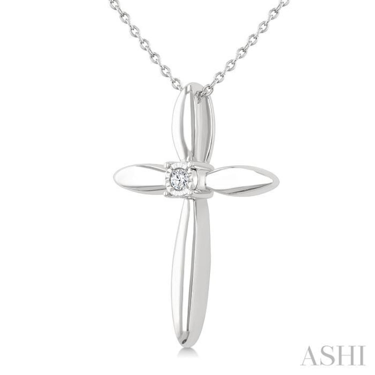 1/50 Ctw Round Cut Diamond Fashion Cross Pendant With Chain in Sterling Silver