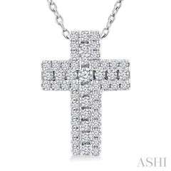 1/4 Ctw Cross Round Cut Diamond Fashion Pendant With Chain in 14K White Gold