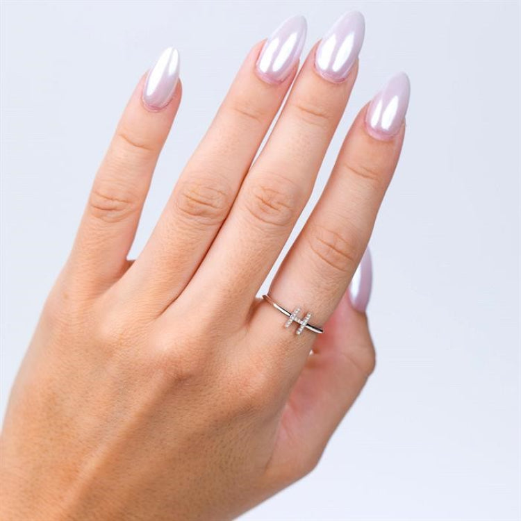 1/20 Ctw Initial 'W' Round Cut Diamond Fashion Ring in 10K Yellow Gold