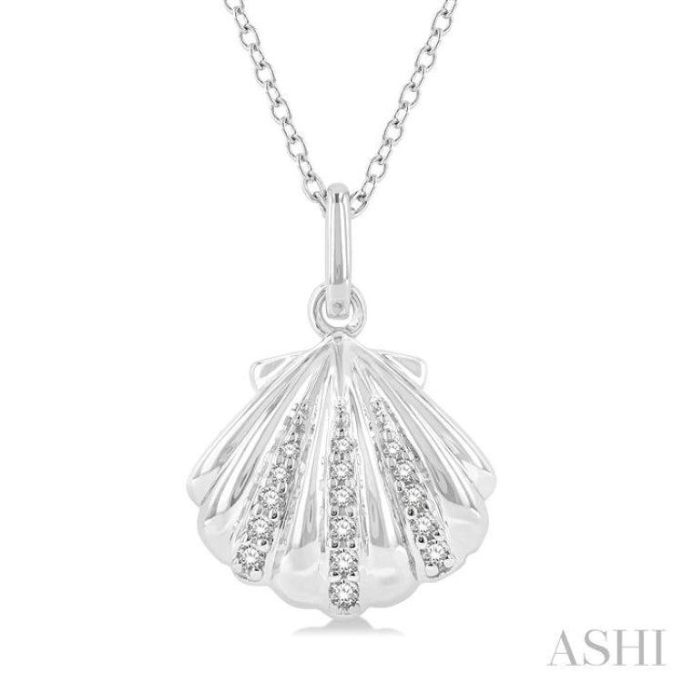 1/20 Ctw Marine Life Petite Seashell Round Cut Diamond Fashion Pendant With Chain in 10K White Gold