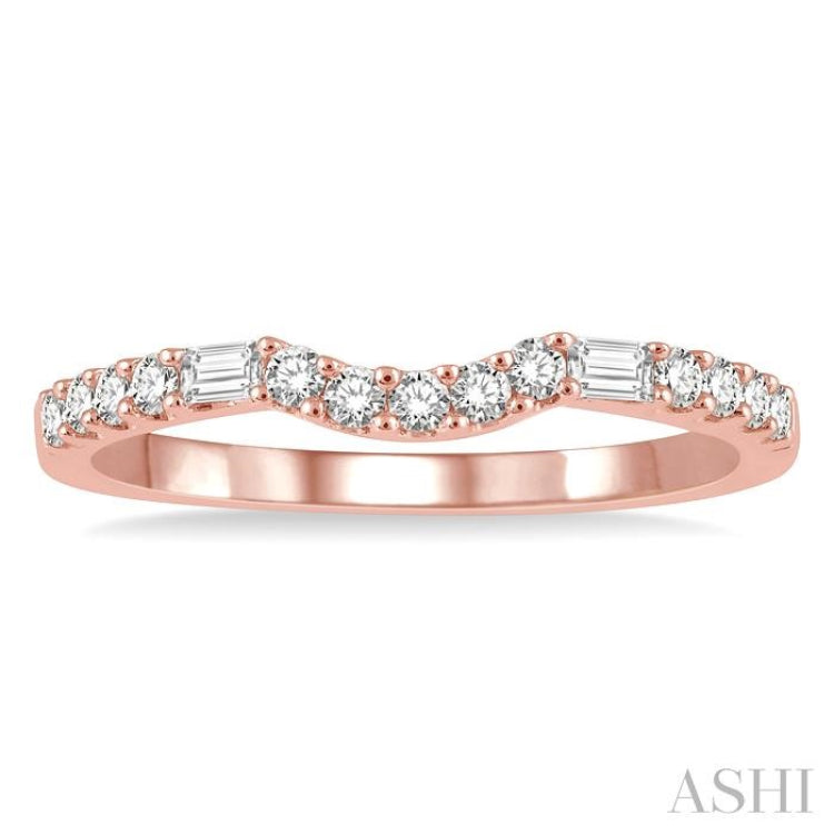 1/4 Ctw Arched Center Baguette and Round Cut Diamond Wedding Band in 14K Rose Gold