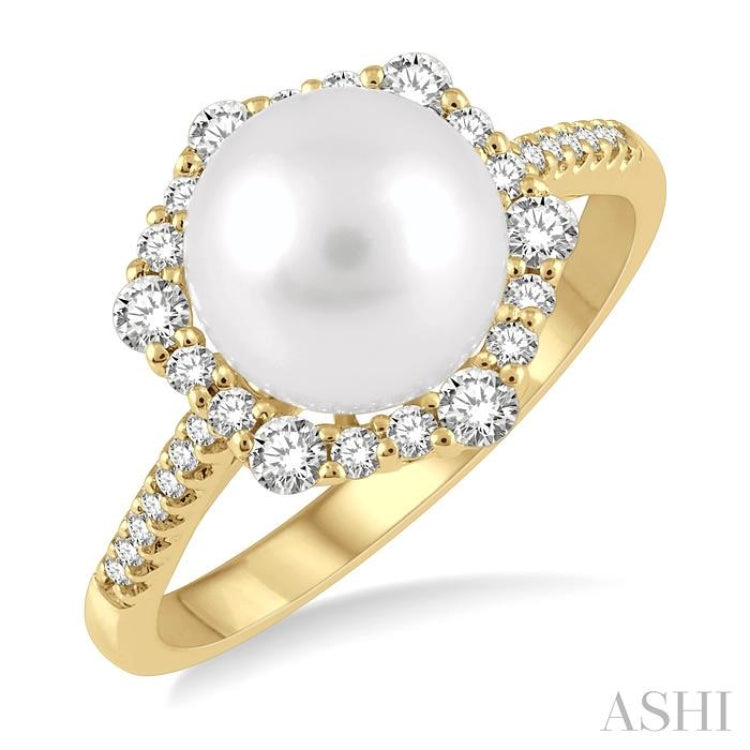 8 MM Cultured Pearl and 1/3 Ctw Hexagon Shape Round Cut Diamond Ring in 14K Yellow Gold