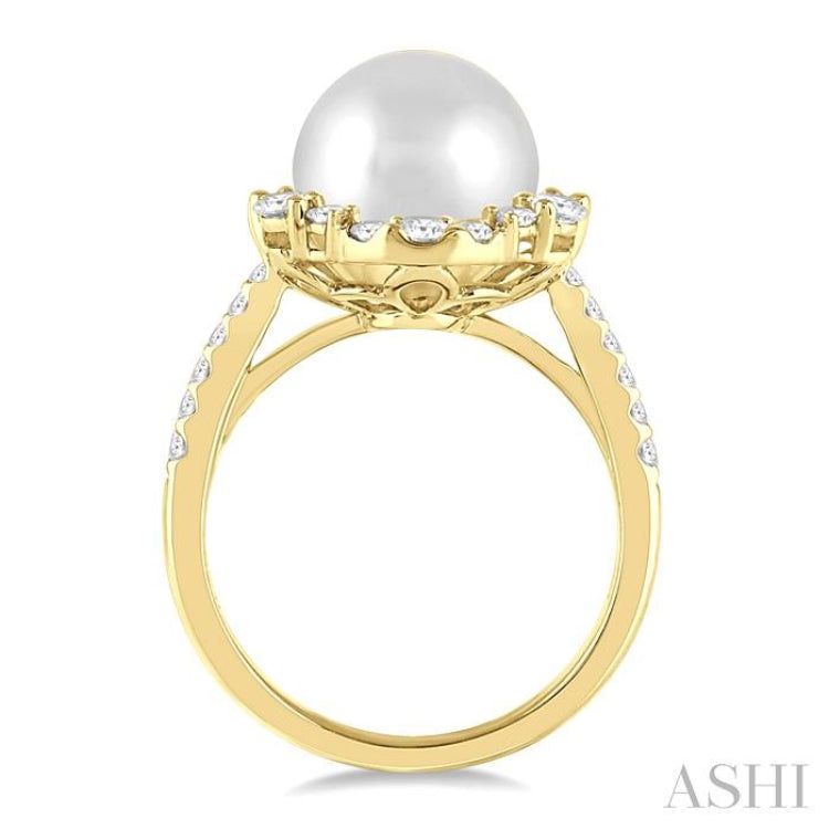 10 MM Cultured Pearl and 3/4 Ctw Hexagon Shape Round Cut Diamond Ring in 14K Yellow Gold