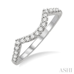 1/4 Ctw Round Cut Diamond Wedding Band in 14K White Gold