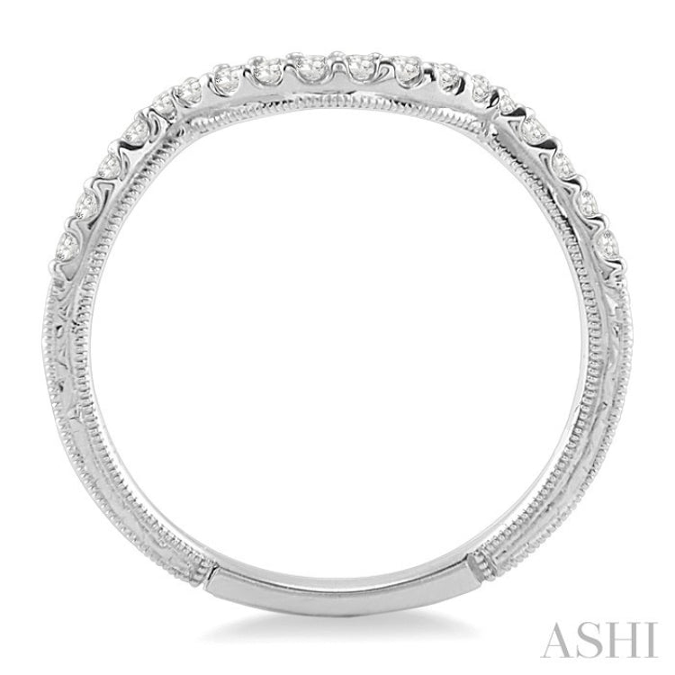 1/4 Ctw Round Cut Diamond Wedding Band in 14K White Gold