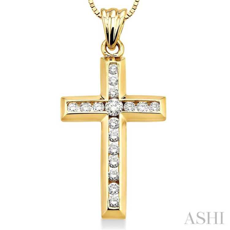 1/2 ctw Round Cut Diamond Cross Pendant in 14K Yellow Gold with Chain