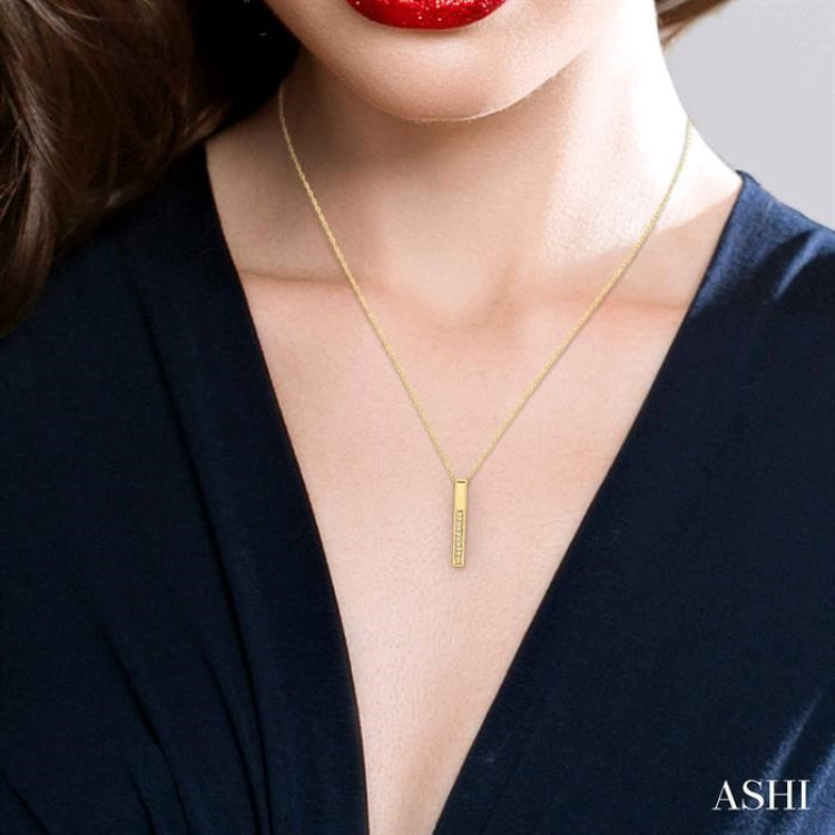 1/10 ctw Round Cut Diamond Stick Pendant in 10K Yellow Gold with Chain