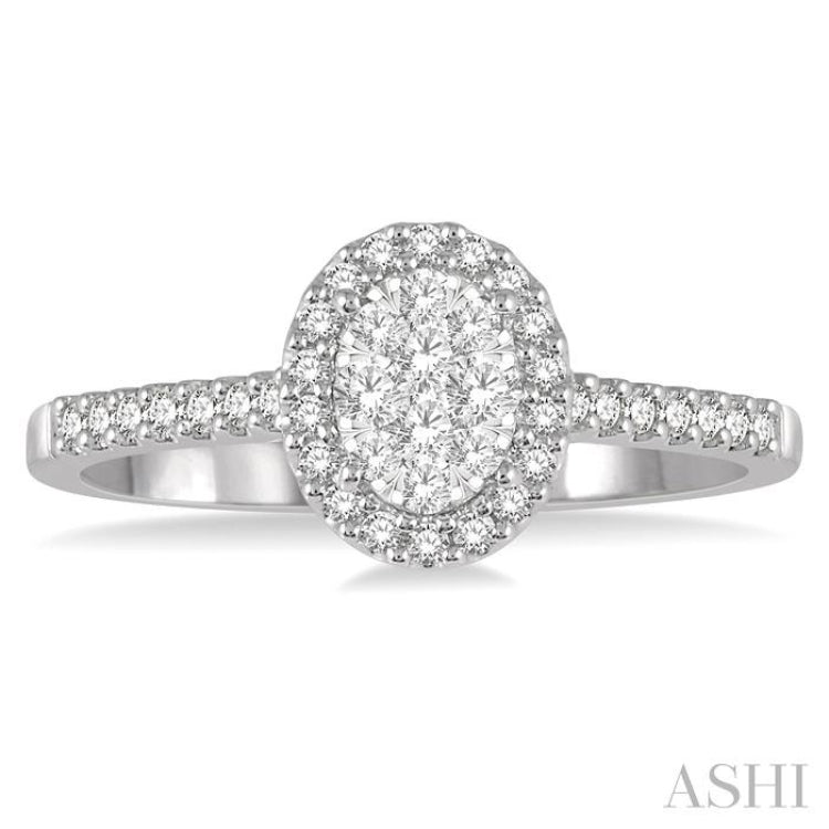1/3 ctw Oval Shape Diamond Lovebright Ring in 14K White Gold