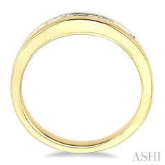 1/4 ctw Princess Cut Diamond Matching Wedding Band in 14K Yellow Gold