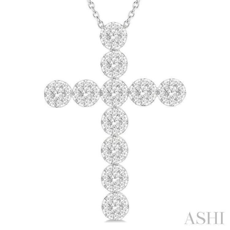 3/4 ctw Lovebright Round Cut Diamond Cross Pendant in 14K White Gold with chain