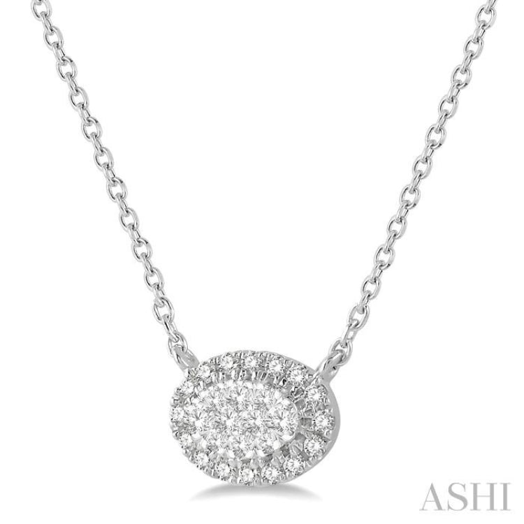 1/2 ctw Oval Shape Round Cut Diamond Lovebright Pendant With Chain in 14K White Gold