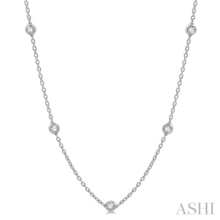 1 1/2 ctw Round Cut Diamond Fashion Necklace in 14K White Gold