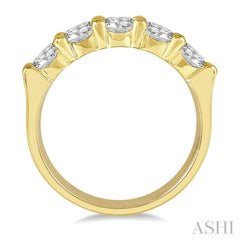 1 1/2 Ctw 5 Stone Round Cut Diamond Wedding Band in 14K Yellow Gold