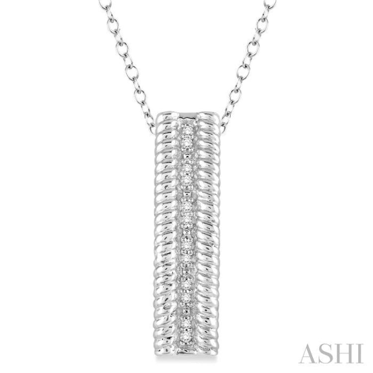 1/20 ctw Round Cut Diamond Rope Pendant in Sterling Silver with chain