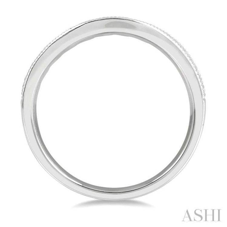 1/2 ctw Arched Round Cut Diamond Wedding Band in 14K White Gold