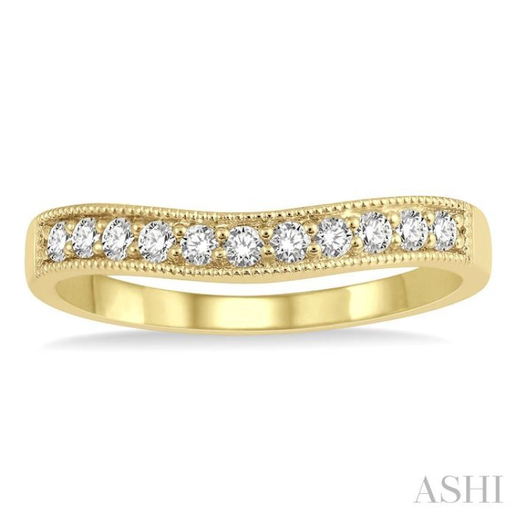 1/4 ctw Curved Center Milgrain Border Round Cut Diamond Wedding Band in 14K Yellow Gold