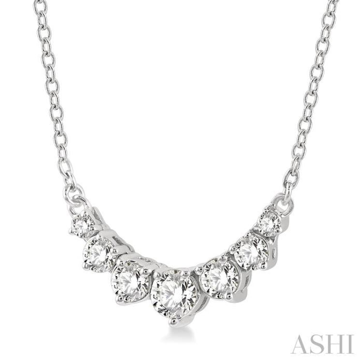 1/4 ctw Graduated Diamond Smile Necklace in 14K White Gold