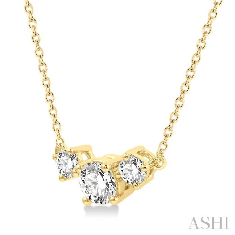 1/2 ctw Three Stone Round Cut Diamond Necklace in 14K Yellow Gold
