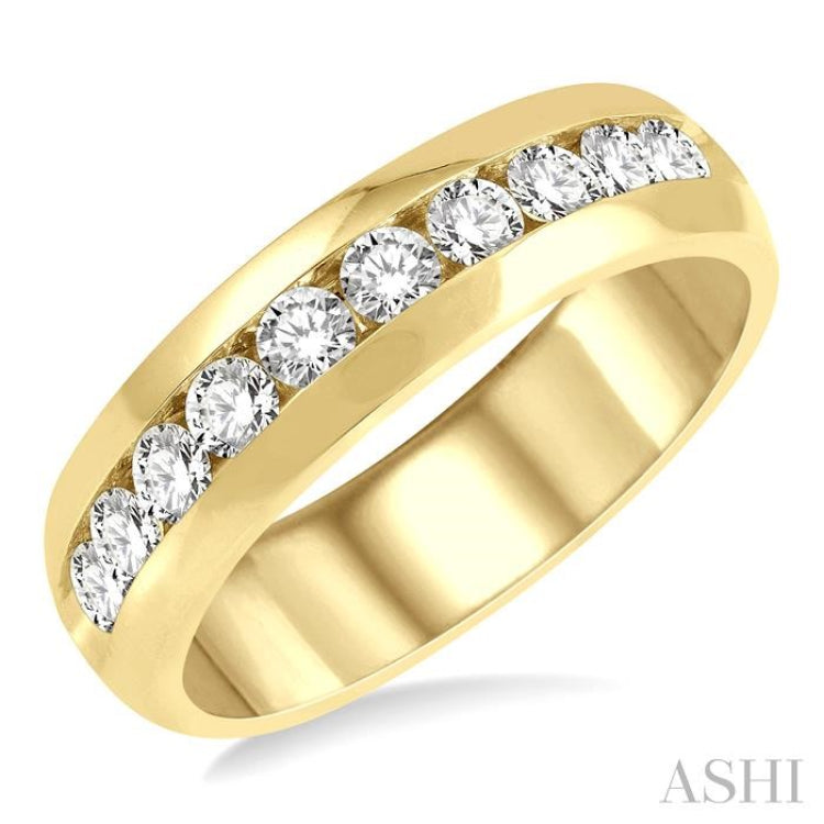 1 ctw Niched Center Round Cut Diamond Men's Wedding Band in 14K Yellow Gold