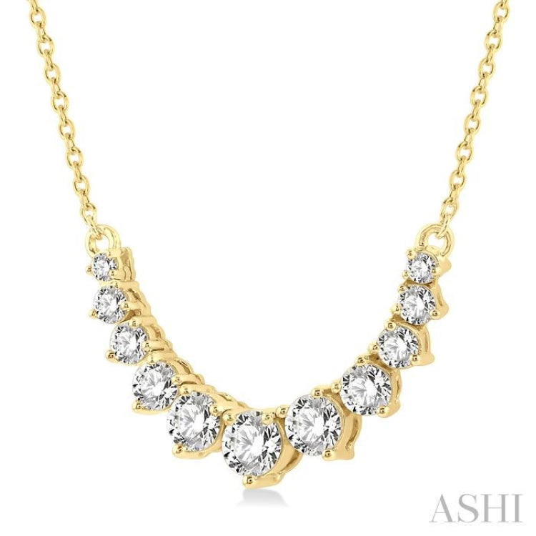 3/4 ctw Graduated Diamond Smile Necklace in 14K Yellow Gold