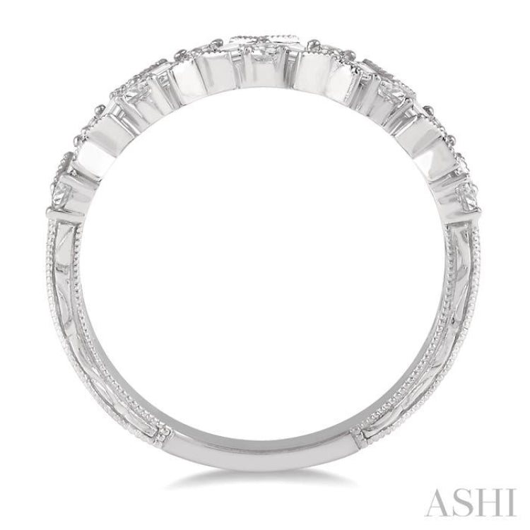 5/8 ctw Zigzag Baguette and Round Cut Diamond Ring in 14K White Gold