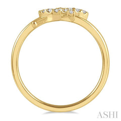 1/10 ctw Leaf Motif Round Cut Diamond Petite Fashion Ring in 10K Yellow Gold