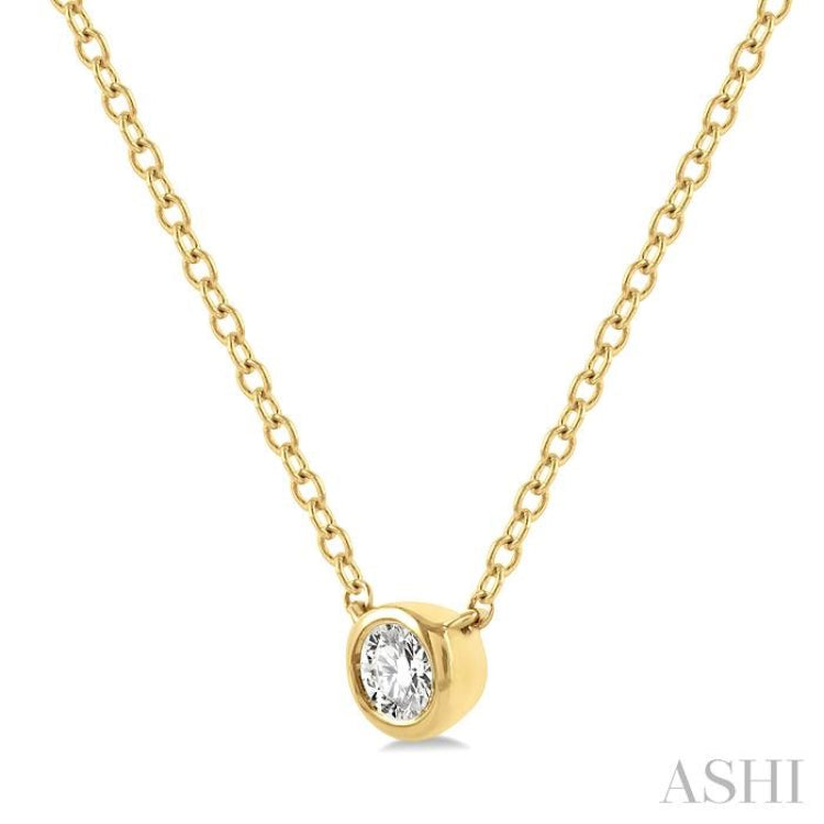 1/10 ctw Bezel Round Cut Diamond Petite Fashion Pendant With Chain in 10K Yellow Gold