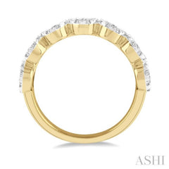 3/4 ctw Jointed Circular Mount Lovebright Diamond Cluster Ring in 14K Yellow and White Gold