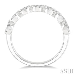 1/2 ctw Jointed Circular Mount Lovebright round Cut Diamond Ring in 14K White Gold