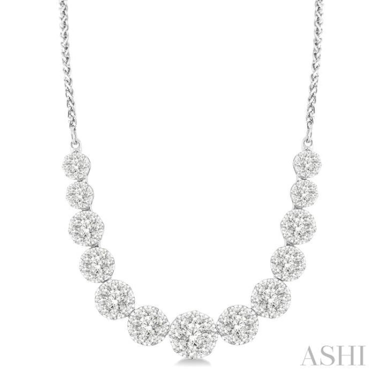 2 ctw Round Cut Diamond Lovebright Necklace in 14K White Gold