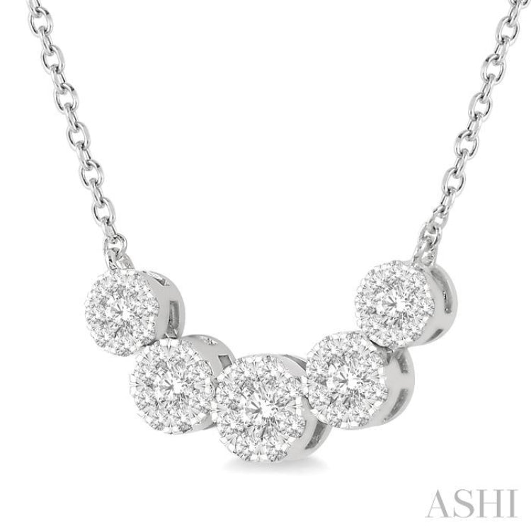 1/2 ctw Round Cut Diamond Lovebright Necklace in 14K White Gold