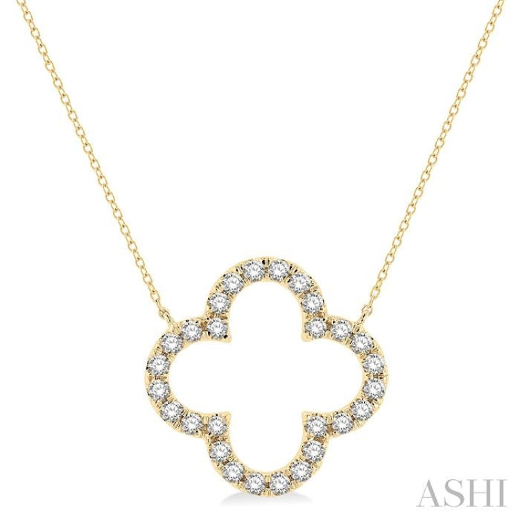 3/4 ctw Clover Round Cut Diamond Pendant in 14K Yellow Gold