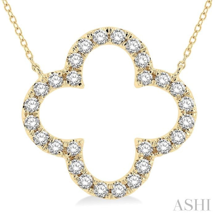 3/4 ctw Clover Round Cut Diamond Pendant in 14K Yellow Gold