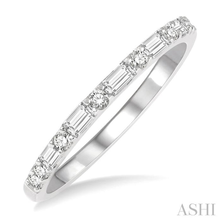 1/3 ctw Alternating Baguette and Round Cut Diamond Wedding Band in 14K White Gold