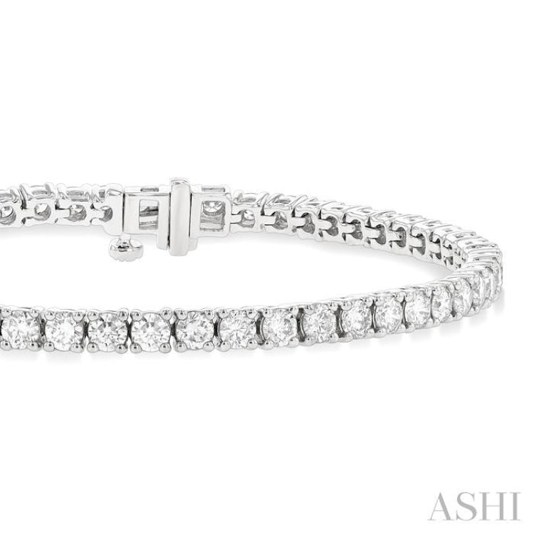 5 ctw Round Cut Diamond Tennis Bracelet in 14K White Gold