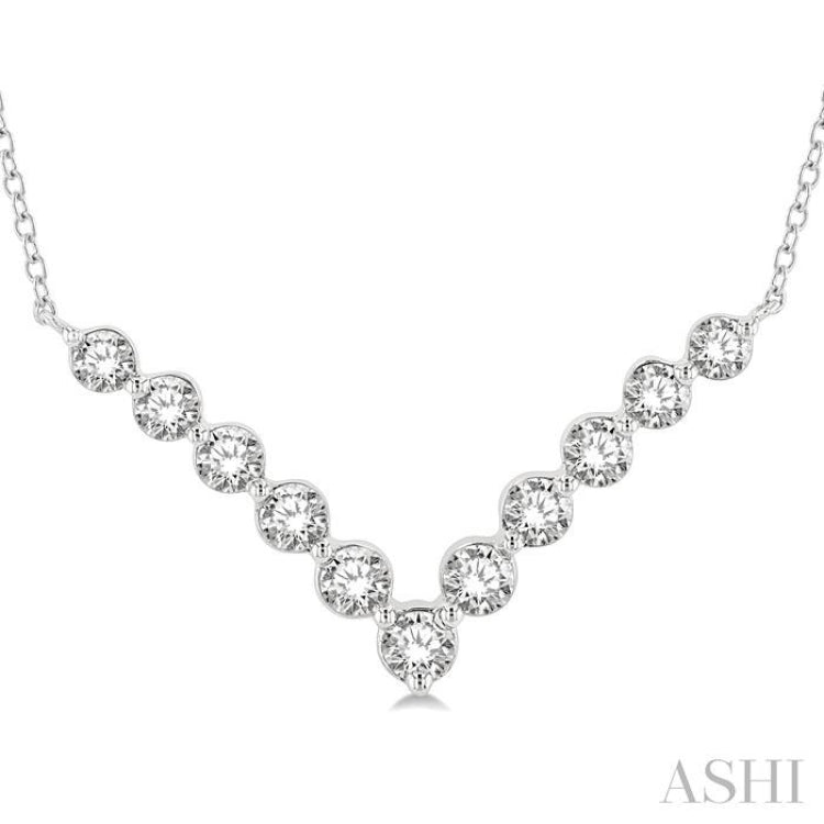 1 ctw Chevron Round Cut Diamond Necklace in 14K White Gold